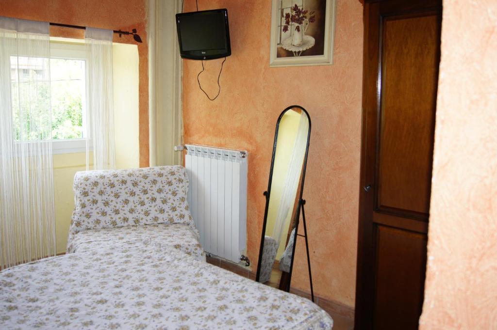Le Grand Hotel Aups Room photo